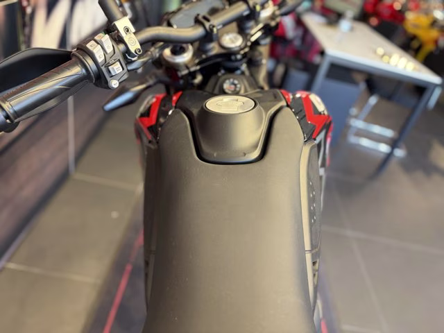 2026 RVE LIVERY Ducati HYPERMOTARD 698 MONO RVE