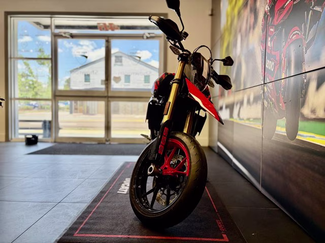 2026 RVE LIVERY Ducati HYPERMOTARD 698 MONO RVE