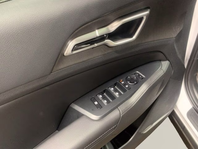 2026 Glacial White Pearl Kia Sportage X-Line AWD SUV