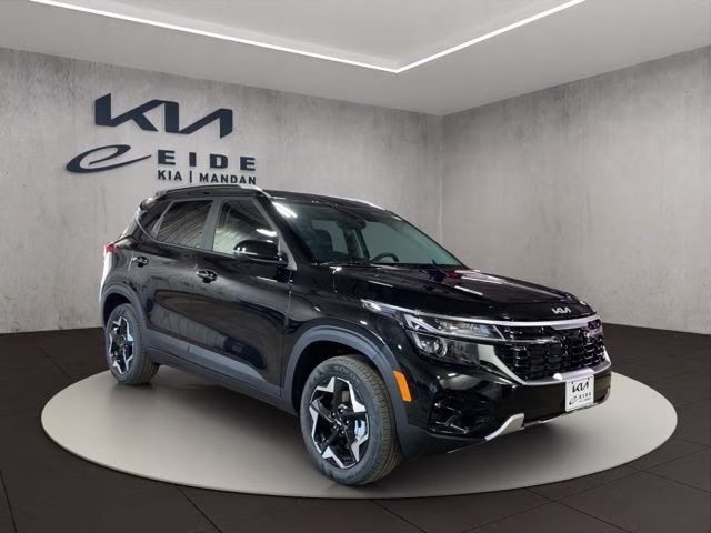 2026 Fusion Black Kia Seltos S AWD SUV