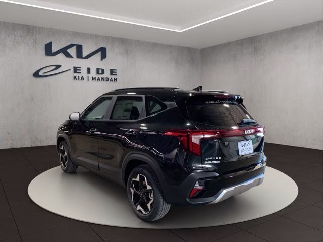 2026 Fusion Black Kia Seltos S AWD SUV