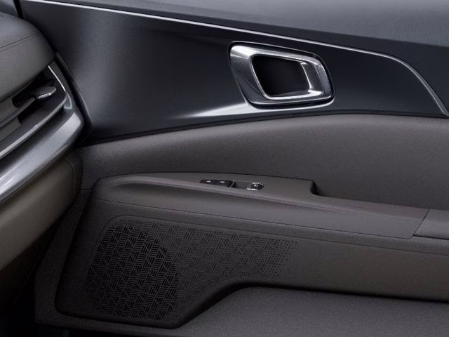 2026 Snow White Pearl Kia Carnival LXS FWD Van