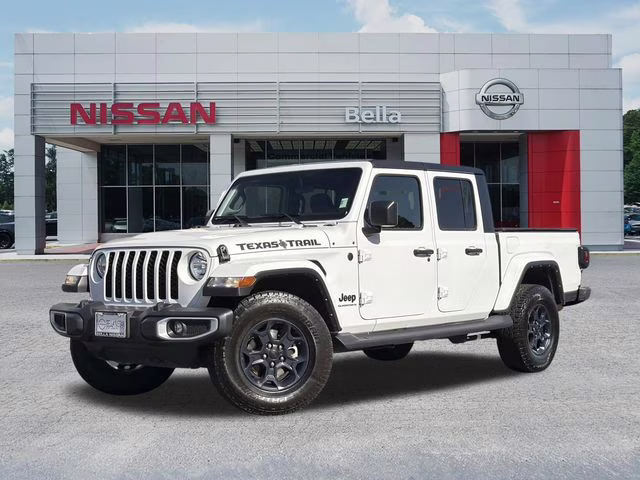 2023 Bright White Clearcoat Jeep Gladiator Texas Trail 4X4 Truck