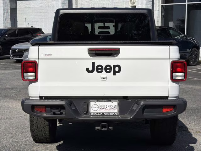 2023 Bright White Clearcoat Jeep Gladiator Texas Trail 4X4 Truck