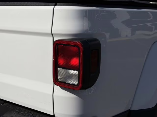 2023 Bright White Clearcoat Jeep Gladiator Texas Trail 4X4 Truck