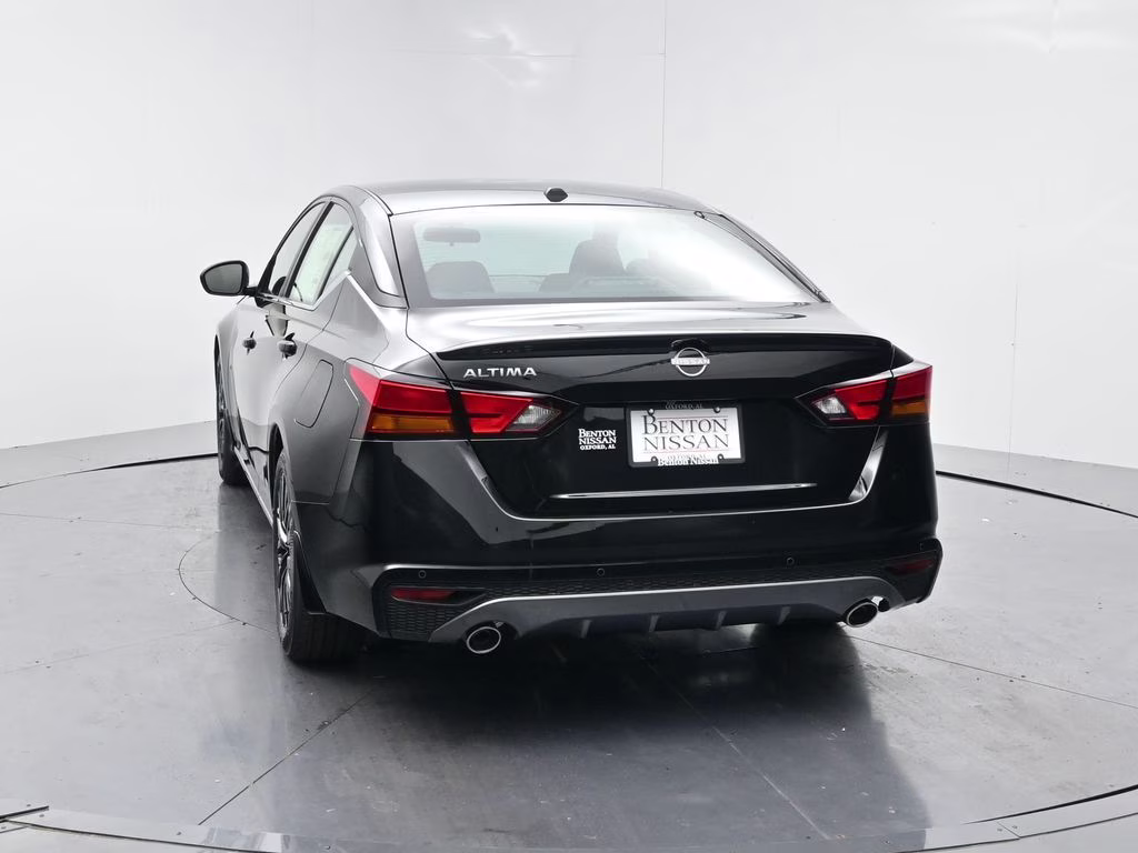2026 Super Black Clearcoat Nissan Altima 2.5 SV FWD Sedan