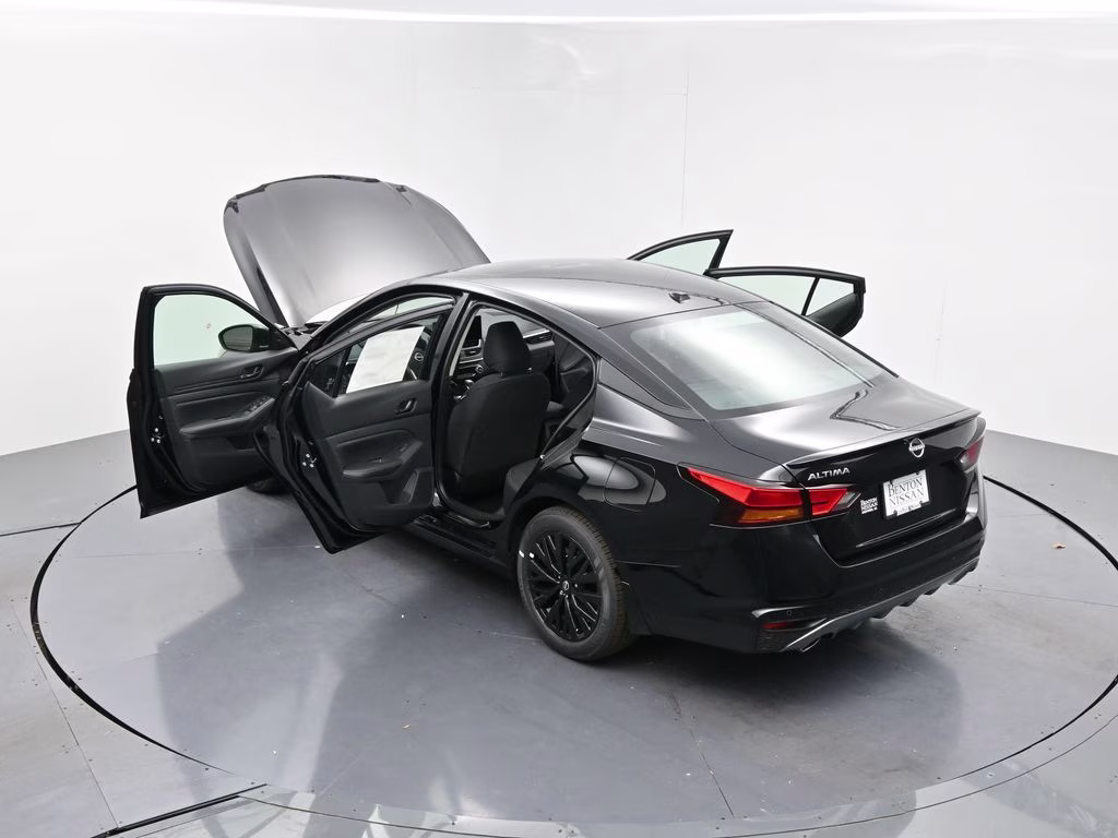 2026 Super Black Clearcoat Nissan Altima 2.5 SV FWD Sedan