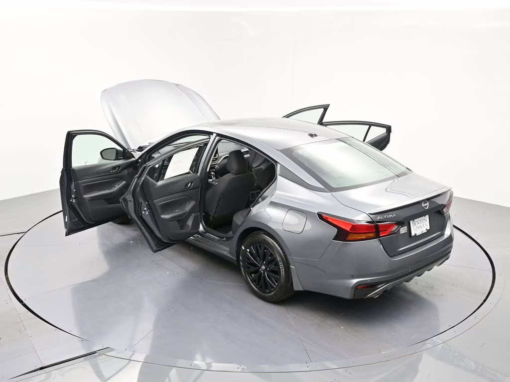 2026 Gun Metallic Nissan Altima 2.5 SV FWD Sedan