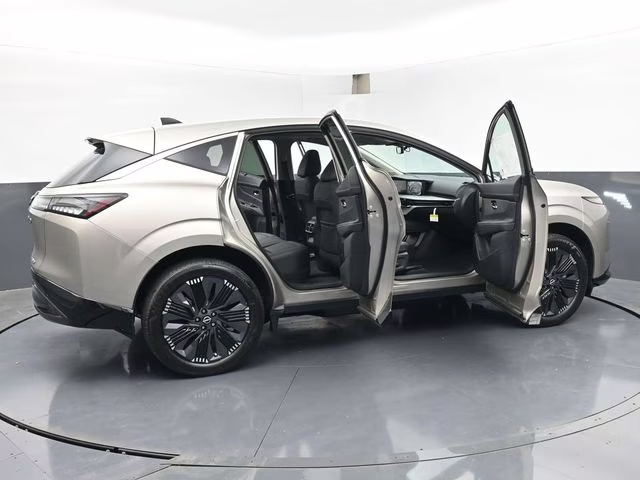 2026 Champagne Silver Metallic Nissan Murano Platinum AWD SUV