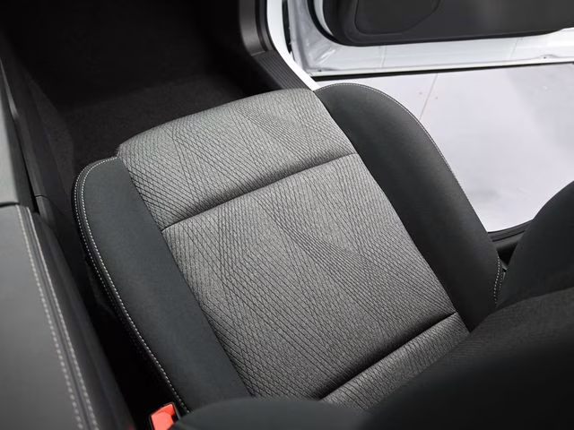 2026 Everest White Pearl Tricoat Nissan Rogue SV FWD SUV