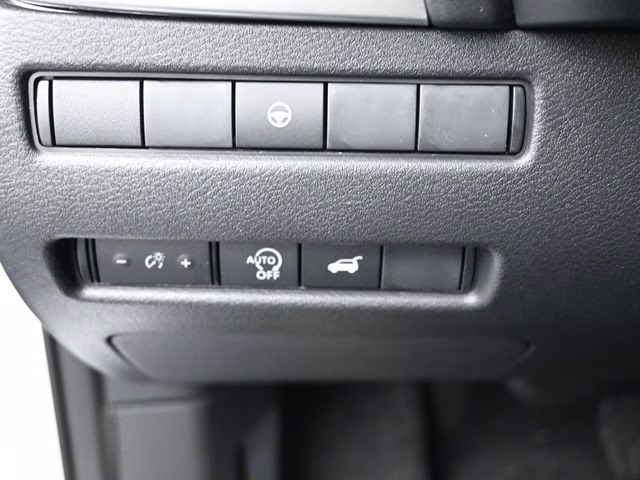 2026 Everest White Pearl Tricoat Nissan Rogue SV FWD SUV