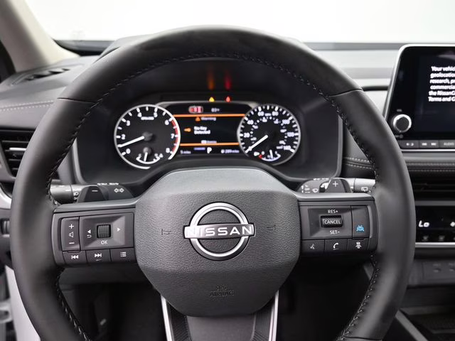 2026 Everest White Pearl Tricoat Nissan Rogue SV FWD SUV