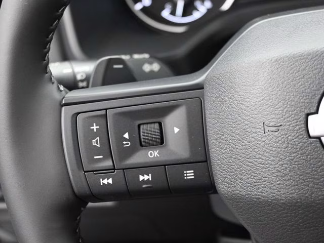 2026 Everest White Pearl Tricoat Nissan Rogue SV FWD SUV