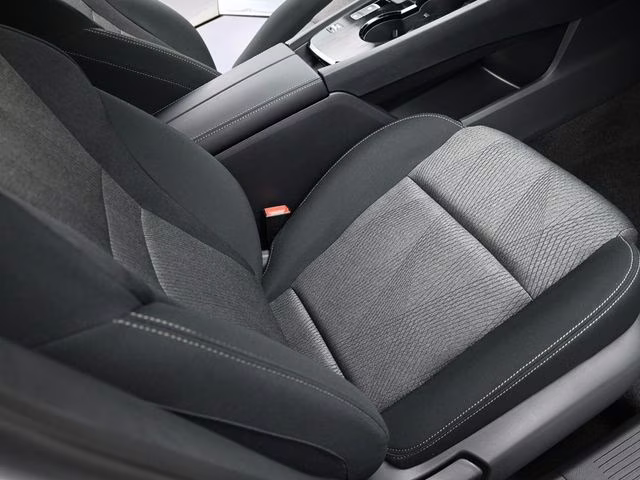 2026 Everest White Pearl Tricoat Nissan Rogue SV FWD SUV