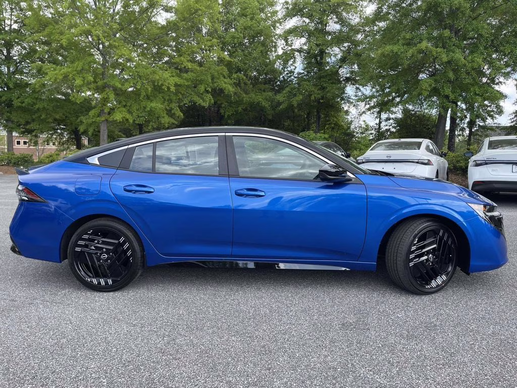 2026 Bluestone Pearl/Super Blk Nissan Sentra SR FWD Sedan