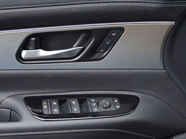 2026 Champagne Silver Metallic Nissan Murano Platinum AWD SUV