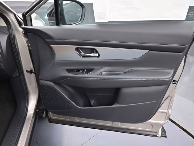 2026 Champagne Silver Metallic Nissan Murano Platinum AWD SUV