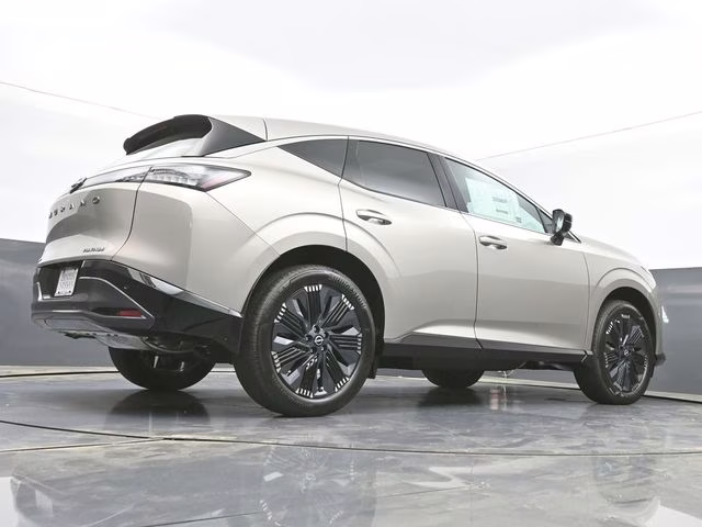 2026 Champagne Silver Metallic Nissan Murano Platinum AWD SUV
