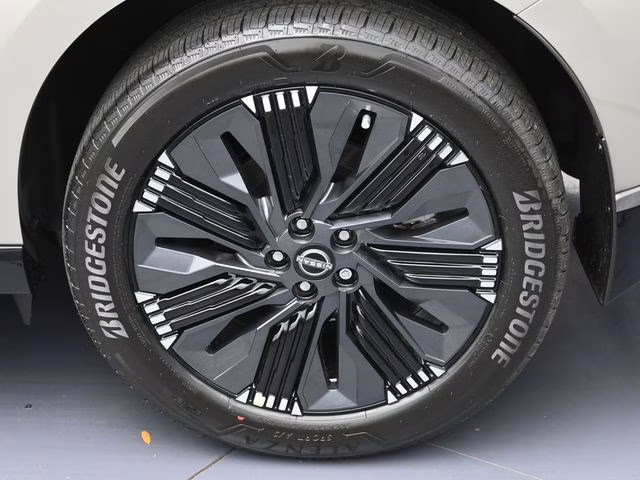 2026 Champagne Silver Metallic Nissan Murano Platinum AWD SUV