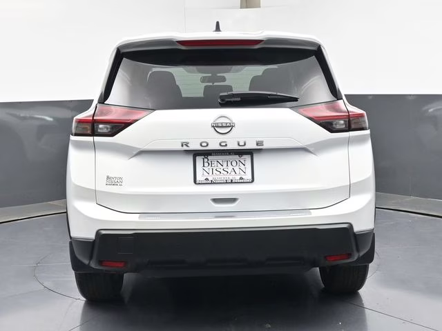 2026 Everest White Pearl Tricoat Nissan Rogue SV FWD SUV