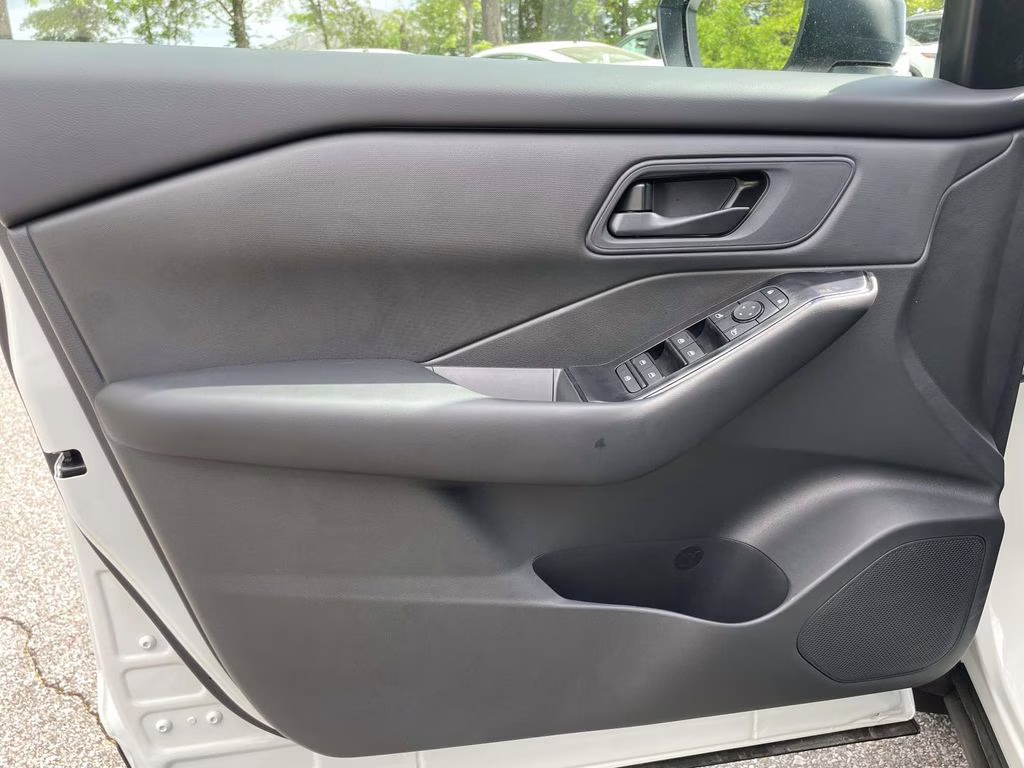 2026 Glacier White Nissan Rogue S FWD SUV