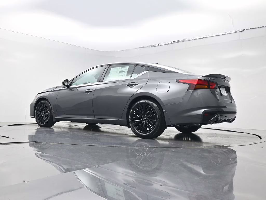 2026 Gun Metallic Nissan Altima 2.5 SV FWD Sedan