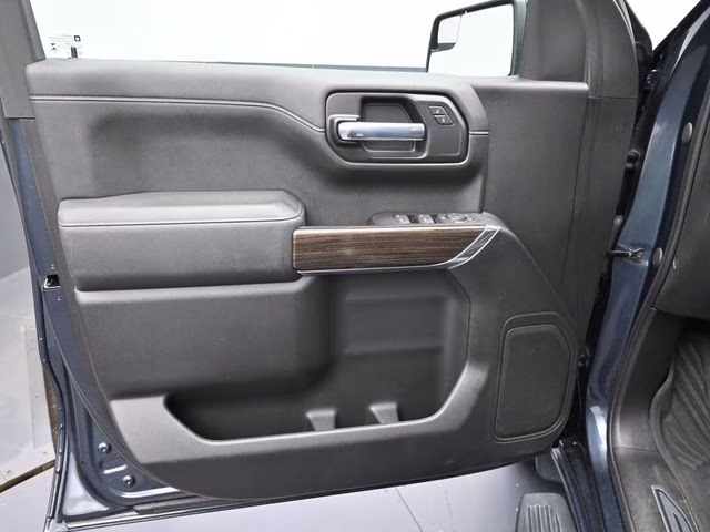 2021 Shadow Gray Metallic Chevrolet Silverado 1500 RST 4X4 Truck