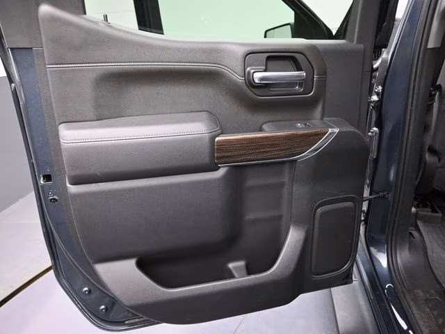2021 Shadow Gray Metallic Chevrolet Silverado 1500 RST 4X4 Truck