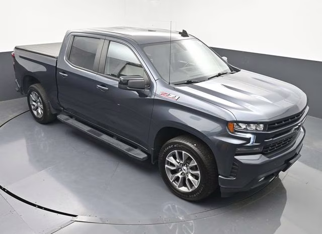 2021 Shadow Gray Metallic Chevrolet Silverado 1500 RST 4X4 Truck