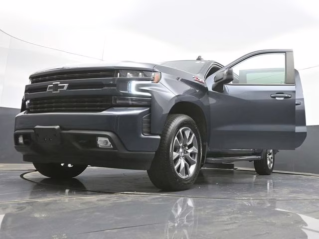 2021 Shadow Gray Metallic Chevrolet Silverado 1500 RST 4X4 Truck