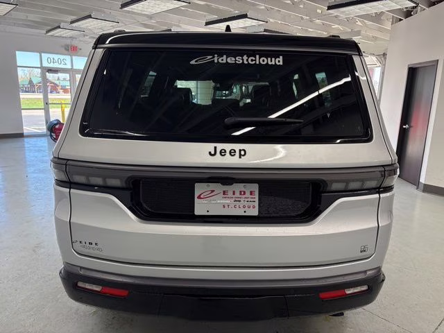 2026 Silver Zynith Jeep Grand Wagoneer 4X4 4X4 SUV