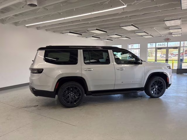 2026 Silver Zynith Jeep Grand Wagoneer 4X4 4X4 SUV