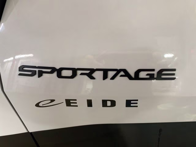 2026 Glacial White Pearl Kia Sportage X-Line AWD SUV
