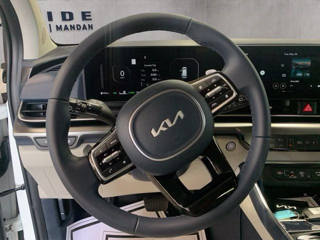 2026 Snow White Pearl Kia Carnival Hybrid SX FWD Van