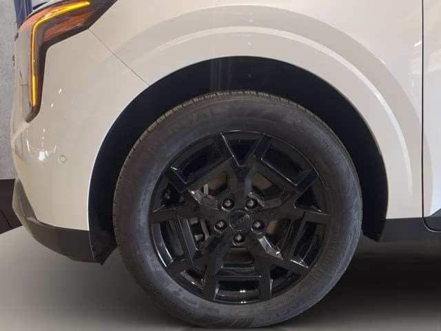 2026 Snow White Pearl Kia Carnival Hybrid SX FWD Van