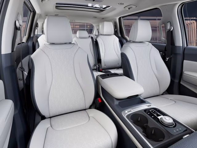 2026 Snow White Pearl Kia Carnival Hybrid SX FWD Van