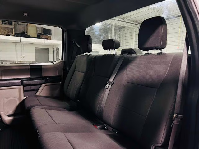 2019 Oxford White Ford F-150 XL 4X4 Truck
