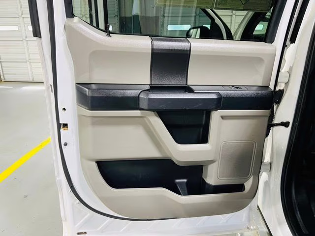 2019 Oxford White Ford F-150 XL 4X4 Truck