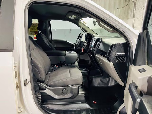 2019 Oxford White Ford F-150 XL 4X4 Truck