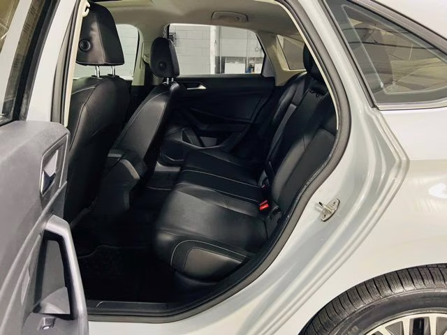 2019 White Silver Metallic Volkswagen Jetta 1.4T SE FWD Sedan