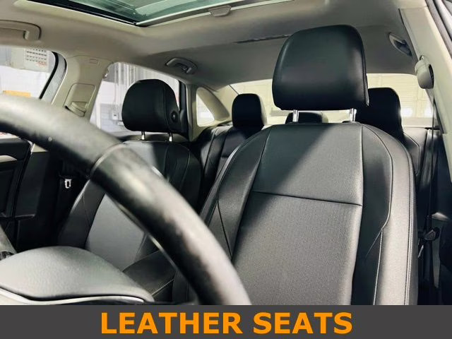 2019 White Silver Metallic Volkswagen Jetta 1.4T SE FWD Sedan