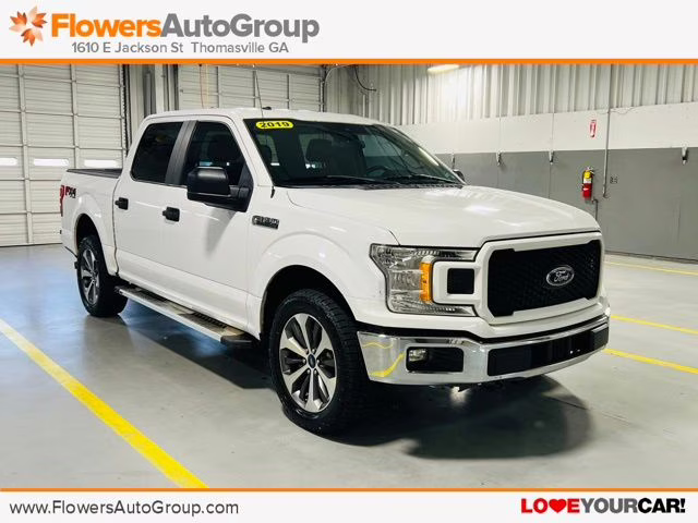 2019 Oxford White Ford F-150 XL 4X4 Truck