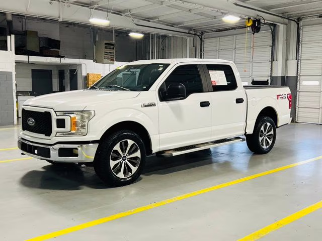 2019 Oxford White Ford F-150 XL 4X4 Truck