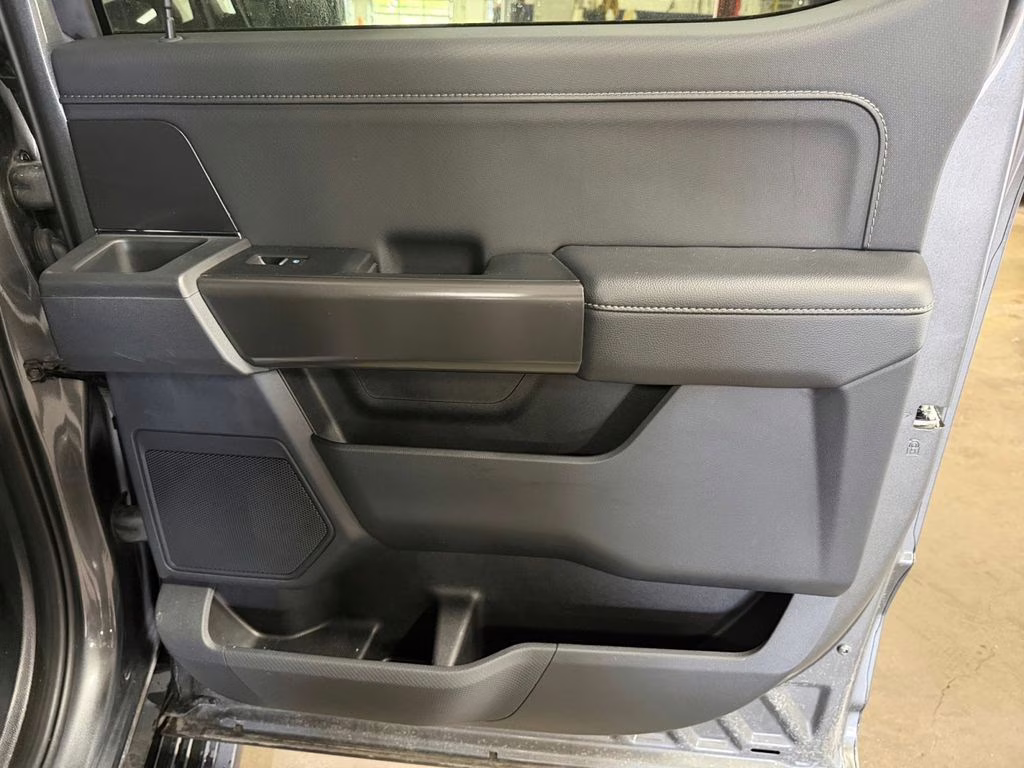 2024 Carbonized Gray Metallic Ford F-150 XLT w/Black Appearance & Bluecruise 4X4 Truck