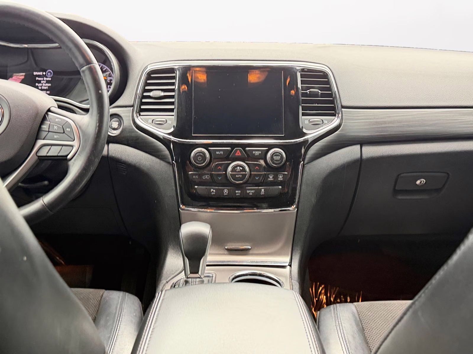 2019 Bright White Clearcoat Jeep Grand Cherokee Altitude 4X4 SUV