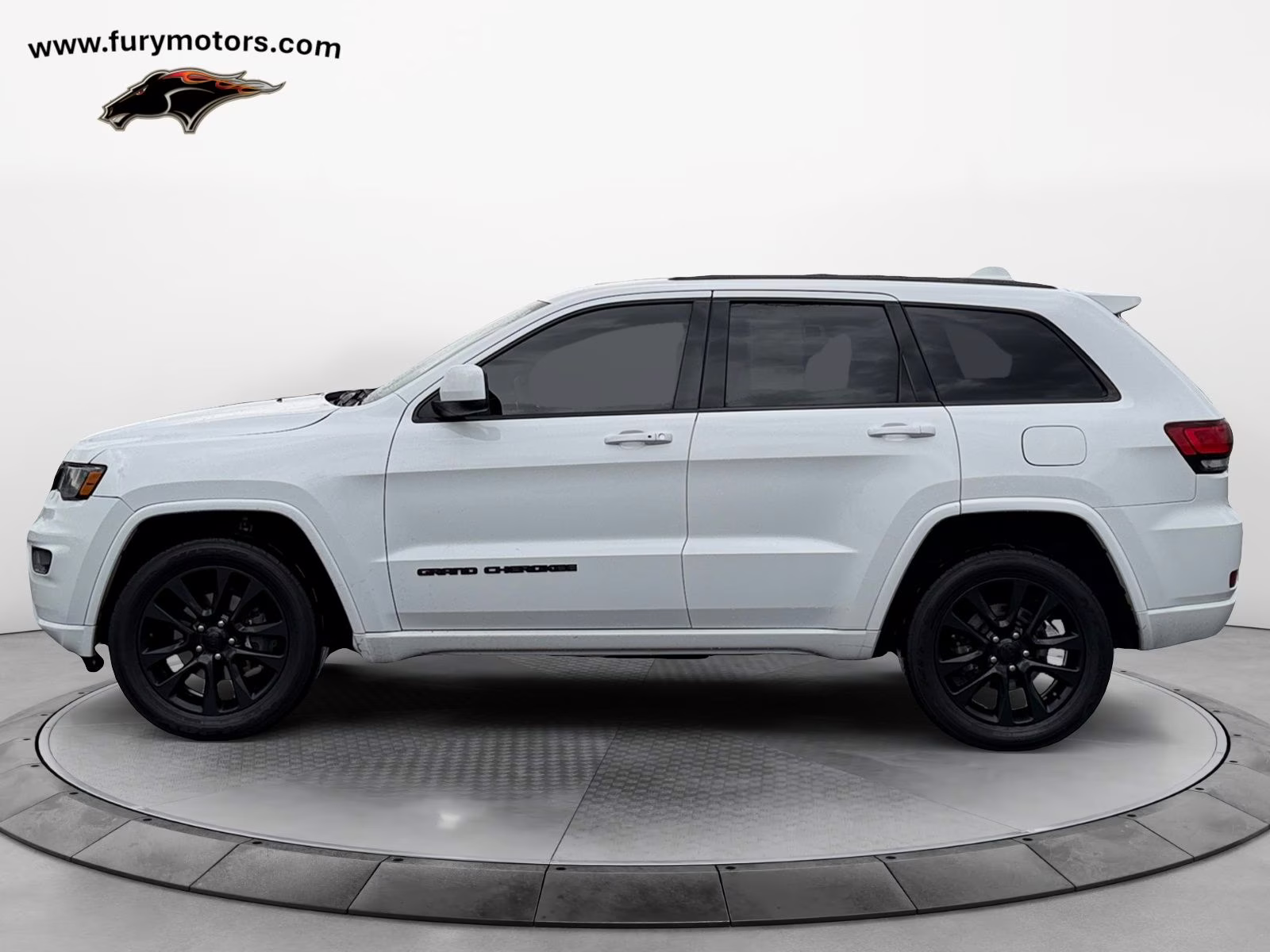 2019 Bright White Clearcoat Jeep Grand Cherokee Altitude 4X4 SUV