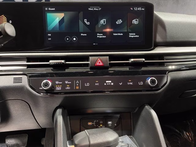 2026 Glacial White Pearl Kia Sportage X-Line AWD SUV