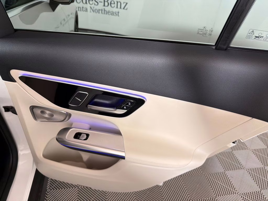 2025 Polar White Mercedes-Benz GLC GLC 300 RWD SUV