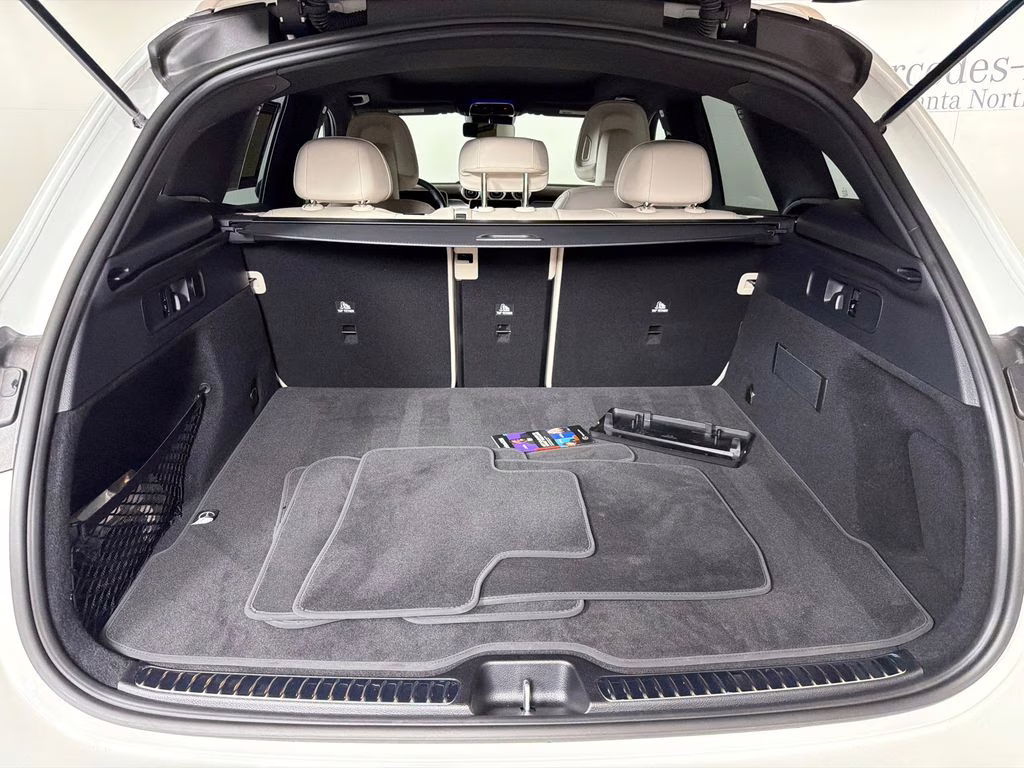 2025 Polar White Mercedes-Benz GLC GLC 300 RWD SUV