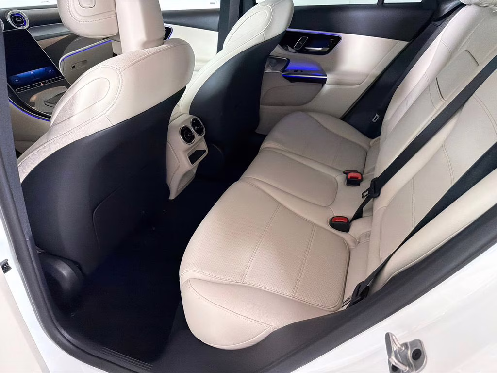 2025 Polar White Mercedes-Benz GLC GLC 300 RWD SUV